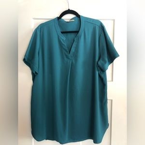 XXL Teal Top
